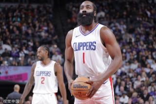 面对伸向他 面对伸向他