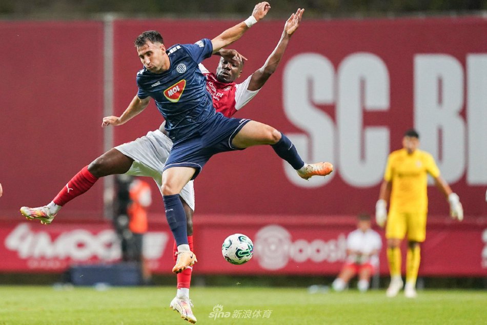 陈雨菲在对 陈雨菲在对